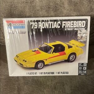 NIB Monogram '79 Pontiac Firebird Street Machine Model Kit